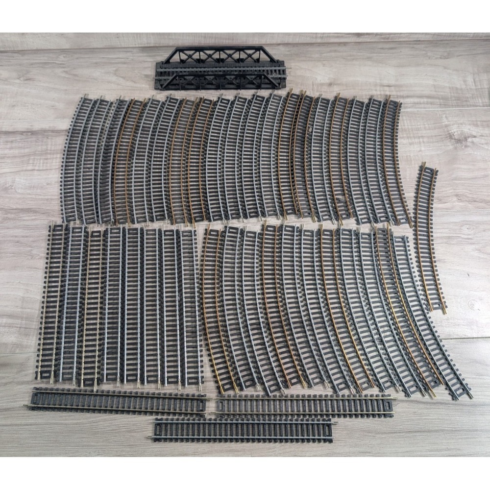 Atlas and MACHMANN HO Snap Tracks (9" - 18" R. 18"-30) (40 Pieces)